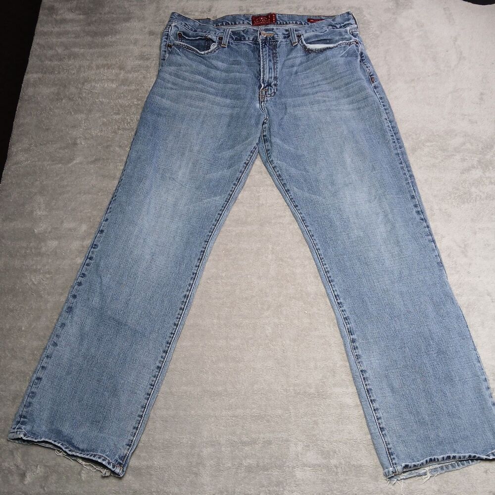 36 LUCKY BRAND 361 Mens 36x32 Blue Denim Jeans Distressed Vintage Straight 36